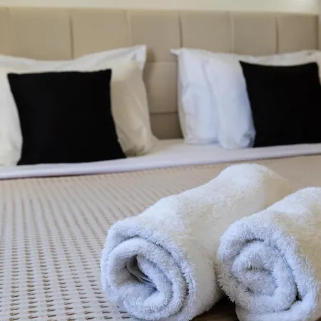 Aparthotel Avena *